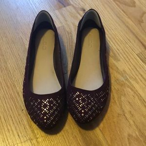 Aldo burgundy flats